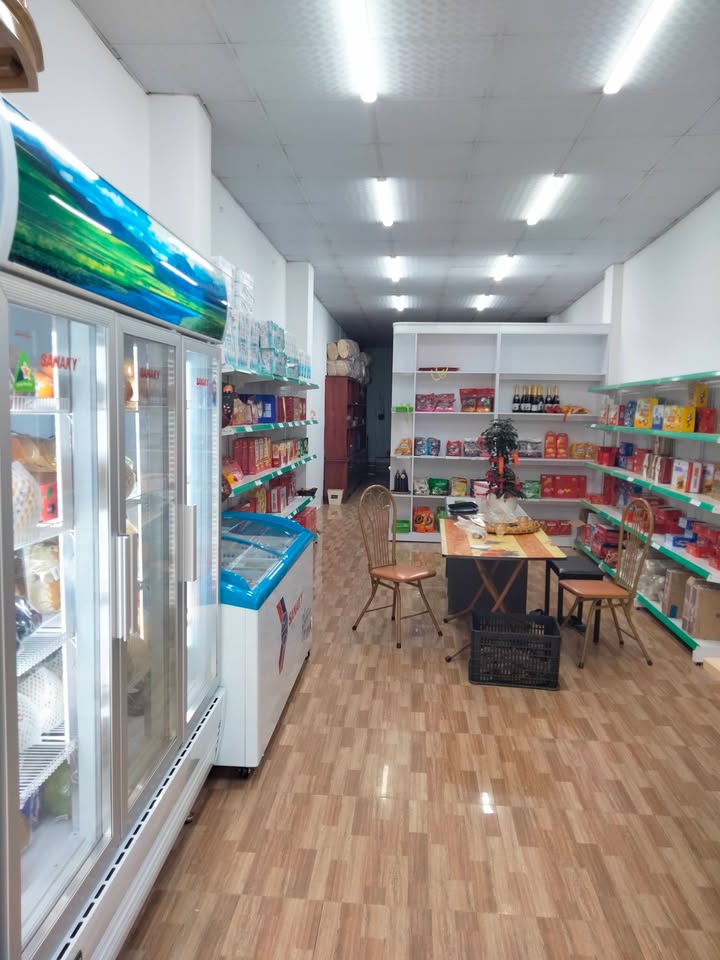 Nhà Mặt Tiền Kinh Doanh Đường Trường Chinh, Sơn La - 78m² Giá 3 Tỷ