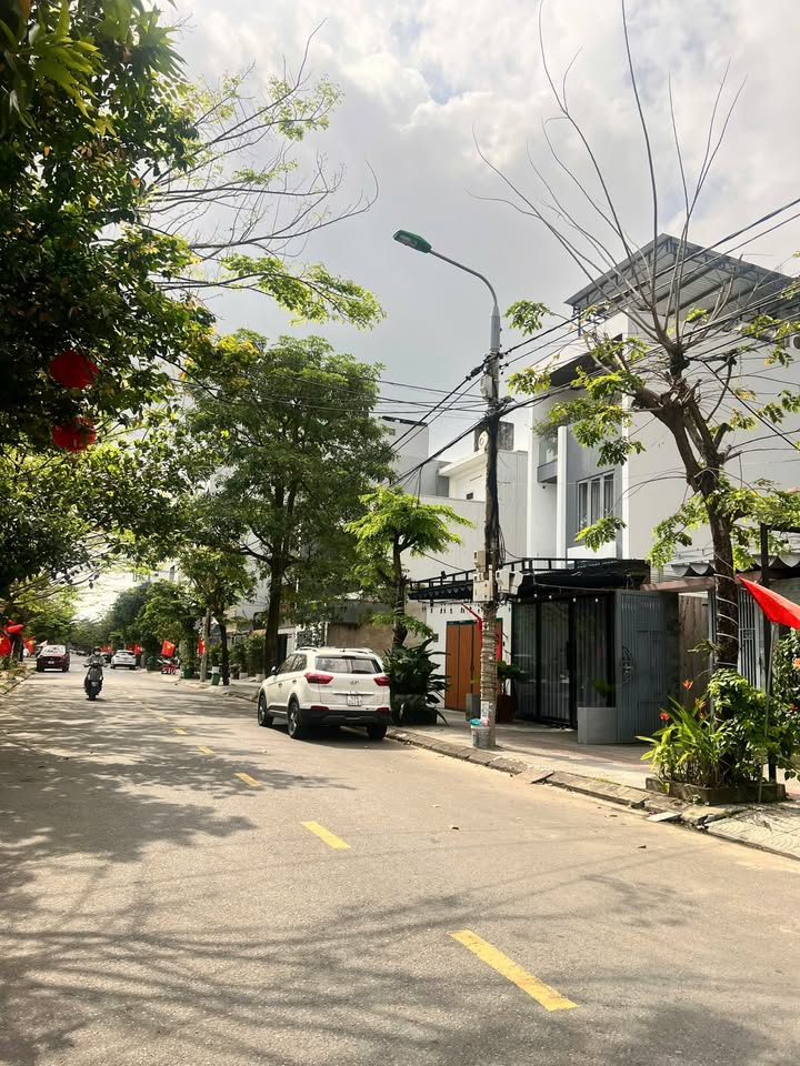 Đất Hòa Xuân 100m² đường Vũ Xuân Thiều giá 6 tỷ - Sổ đỏ chính chủ