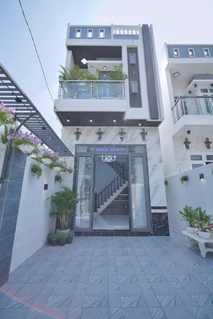 Nhà riêng Cái Răng 90.6m² - Chính chủ bán, sân ô tô 7 chỗ!