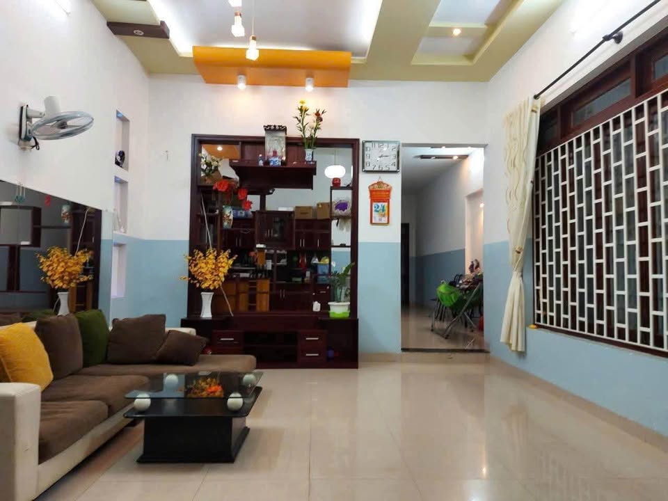 Cho thuê nhà Hoàng Hoa Thám BMT 2PN 6 triệu - Ô tô vào tận nhà!