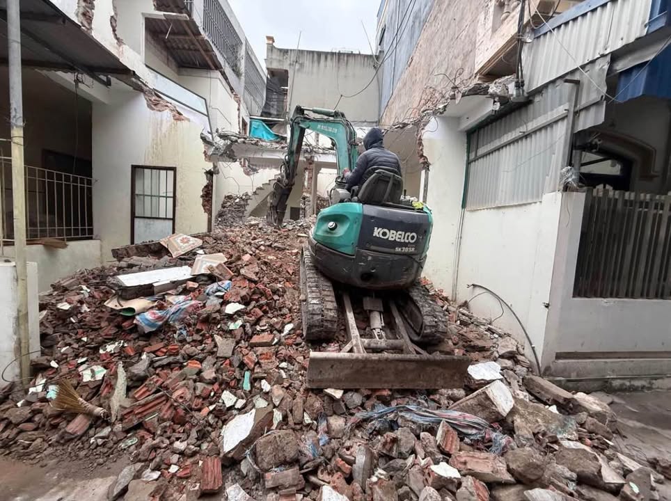 Đất nền Ngõ Phạm Thế Lịch 50m² - Sổ đỏ chính chủ, giá tốt!