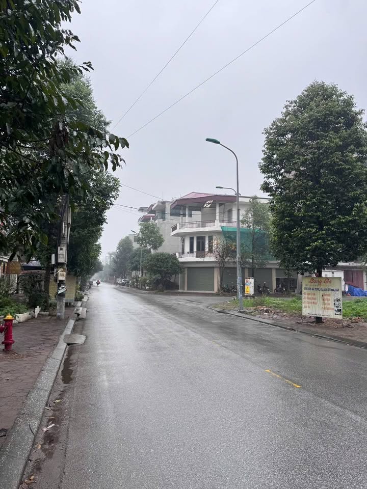 Nhà phố Bắc Ninh 181.2m² giá 10.x tỷ - Mặt tiền kinh doanh đắc địa!