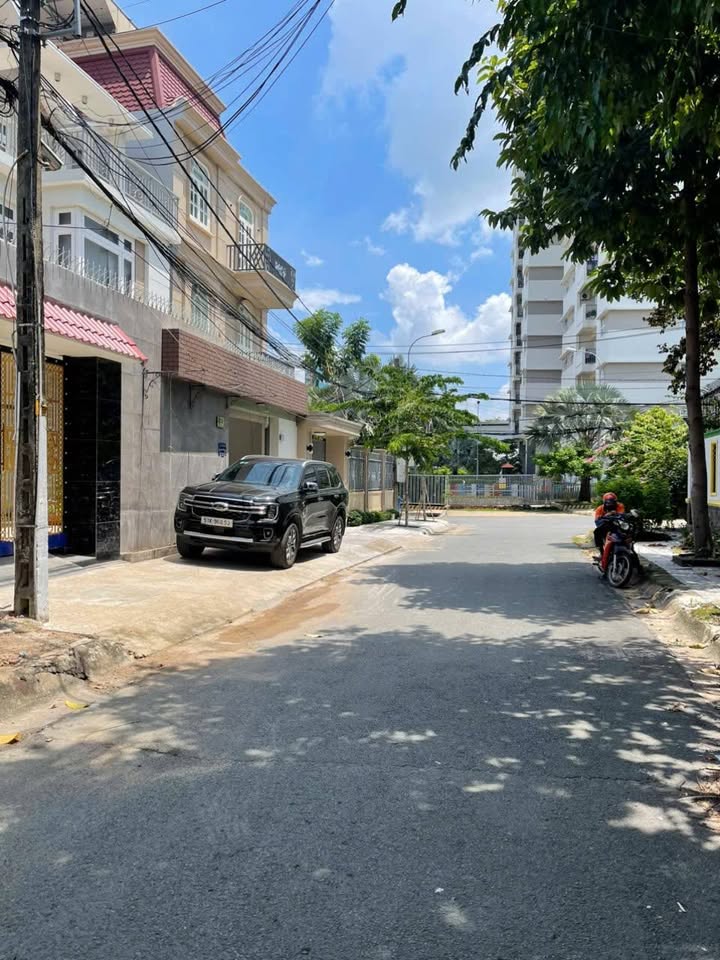 Đất nền Thủ Đức 248m² 27 tỷ - Sổ đỏ chính chủ