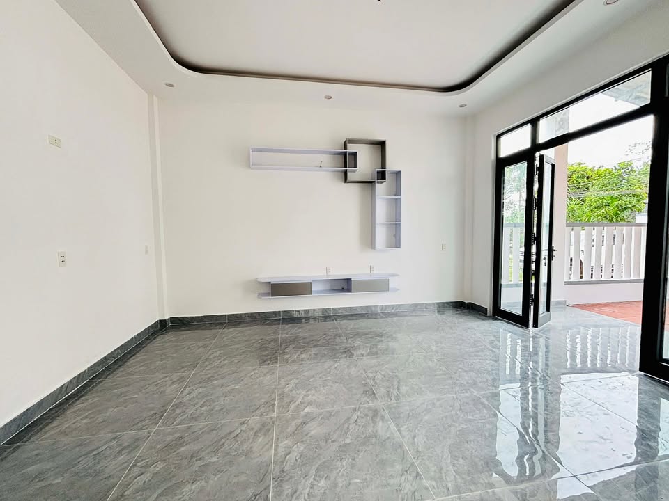Nhà riêng Phong Lục Tây 150m² chỉ 2.3 tỷ - Ô tô vào tận nhà!
