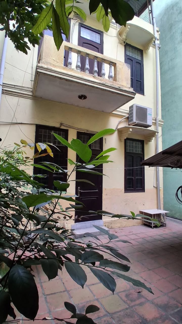 Bán đất Ba Đình 150m² giá 30 tỷ - Sổ đỏ chính chủ sẵn sàng