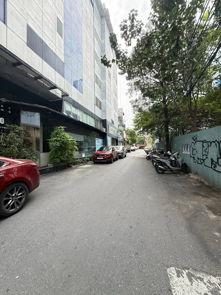 Nhà đường Trần Phú - 125m² - 1 tỷ - Kiệt ô tô 8m - Cho thuê 30tr/tháng