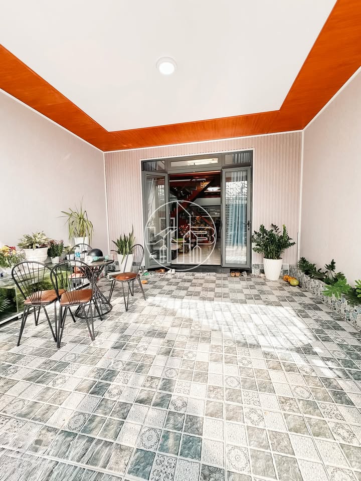 Nhà Phố Đà Lạt 100m² giá 2.3 tỷ - Ô tô vào tận nhà!