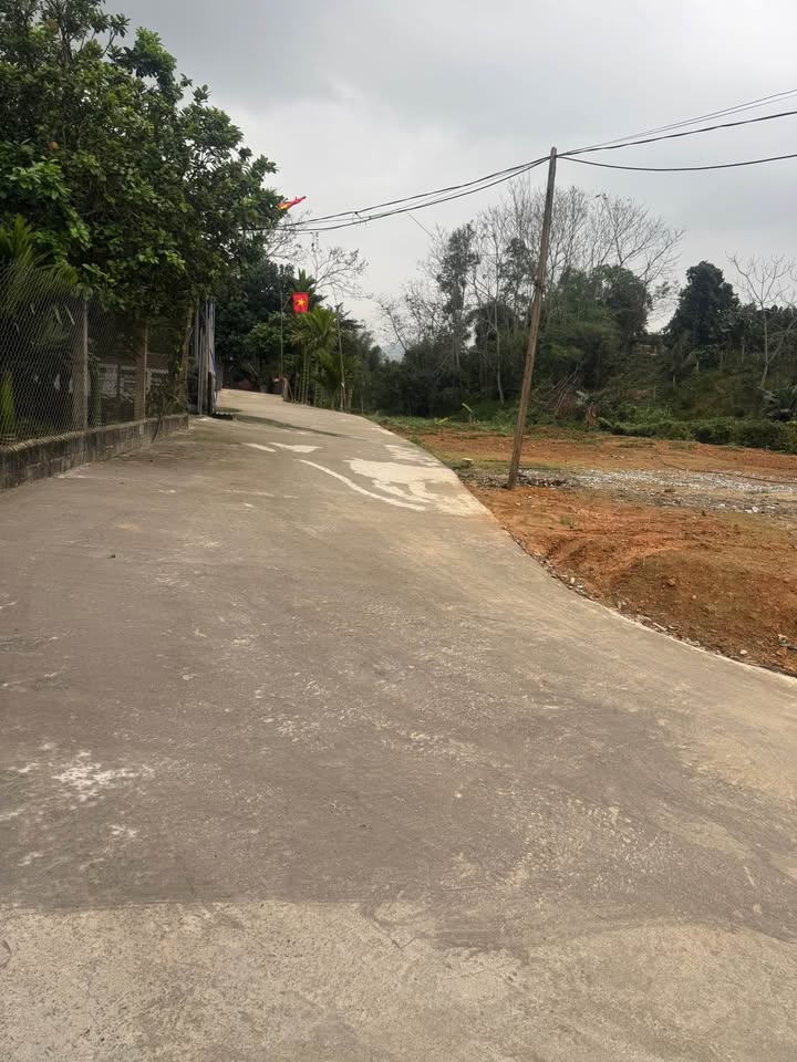 Đất nền Nhân Lý, Chiêm Hóa 100m² - Sổ đỏ chính chủ, giá 8xx triệu!