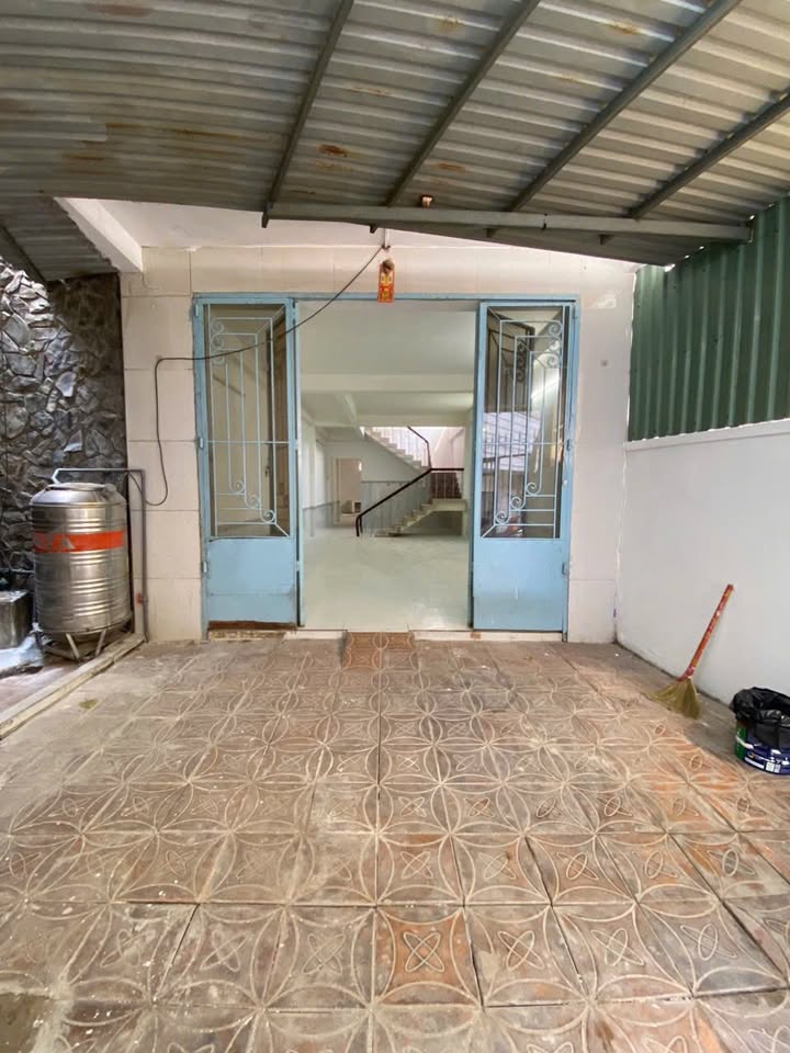 Cho thuê nhà 3 tầng hẻm Lý Tự Trọng, Cần Thơ - 5 Triệu/Tháng