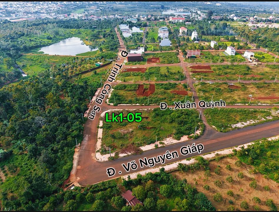 Đất nền Buôn Hồ 320m² - Lô góc 2 mặt tiền, sổ đỏ sẵn sàng!