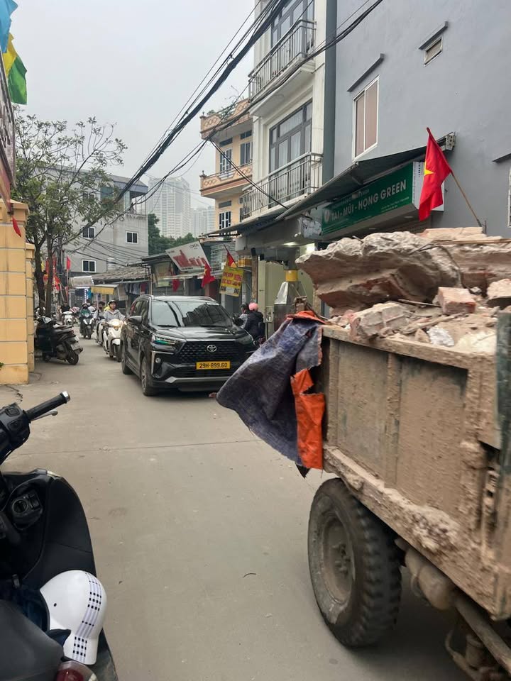 Nhà phố Minh Khai 30m² giá 6 tỷ - Giá tốt hiếm có!