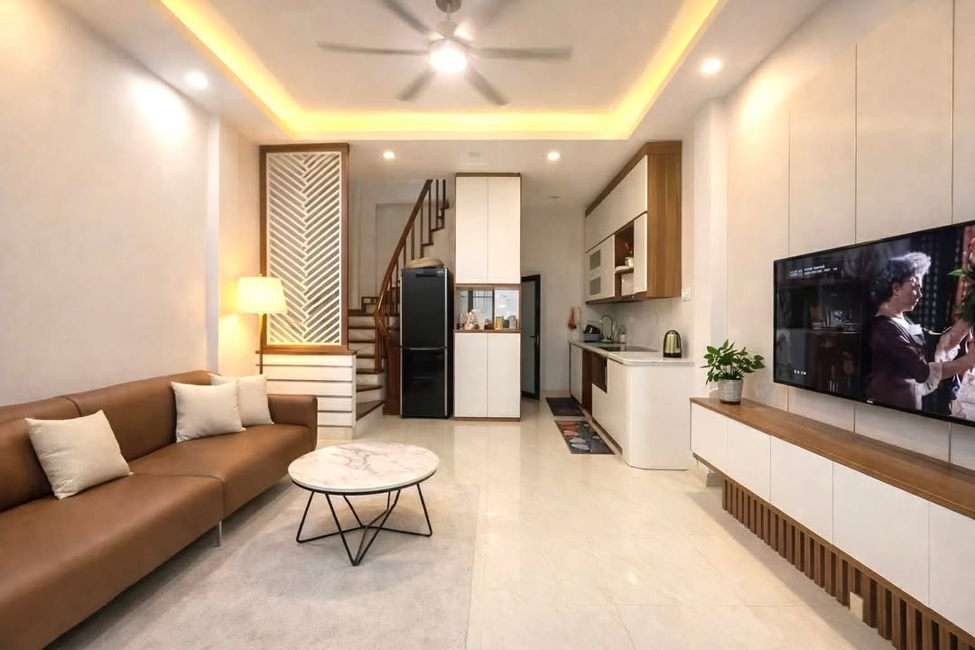 Nhà mới Trung Kính 45m² x 5 tầng - Tặng full nội thất, Sổ đỏ chính chủ