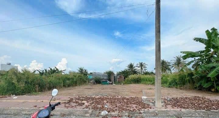 Đất nền KDC Phú Đức Long Hồ 100m² chỉ 820 triệu - Giá tốt hiếm có!