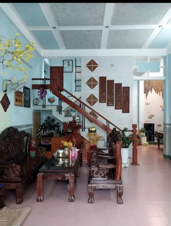 Bán nhà 2 tầng Vũ Bảo Quy Nhơn 73m² giá 3.85 tỷ - Sẵn sàng ở ngay!