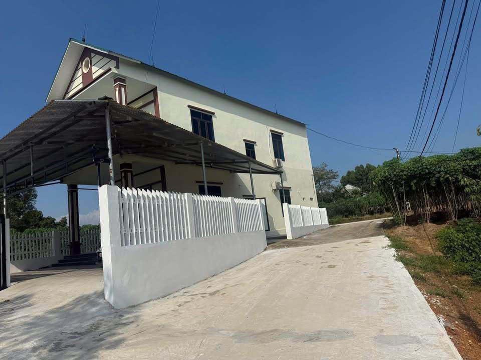 Nhà riêng Chu Hoá, Việt Trì 196m² - Full nội thất, vào ở ngay!