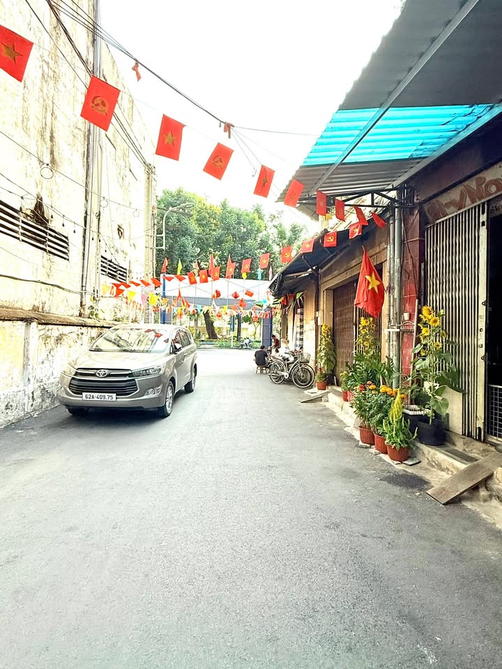 Nhà Hẻm Xe Hơi Nguyễn Đình Chiểu, P. Bàn Cờ, Quận 3 - 40m² Sẵn Sàng Kinh Doanh