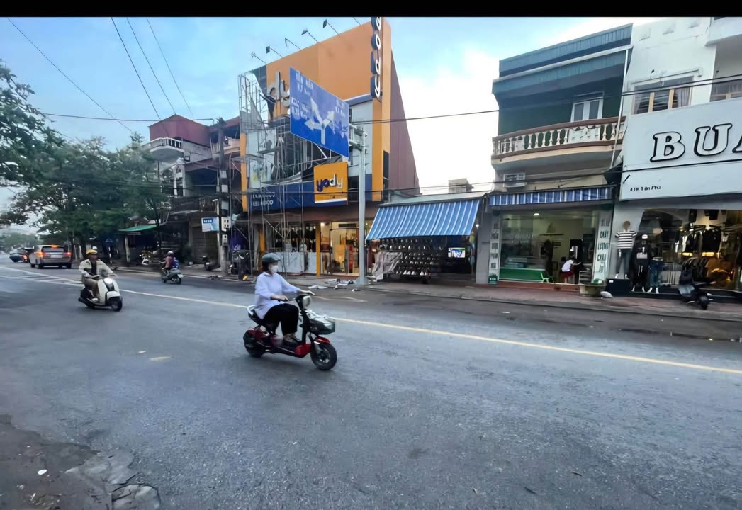 Nhà Mặt Tiền Trần Phú Nam Sách 134m² (5.x Tỷ) - Kinh Doanh Sầm Uất