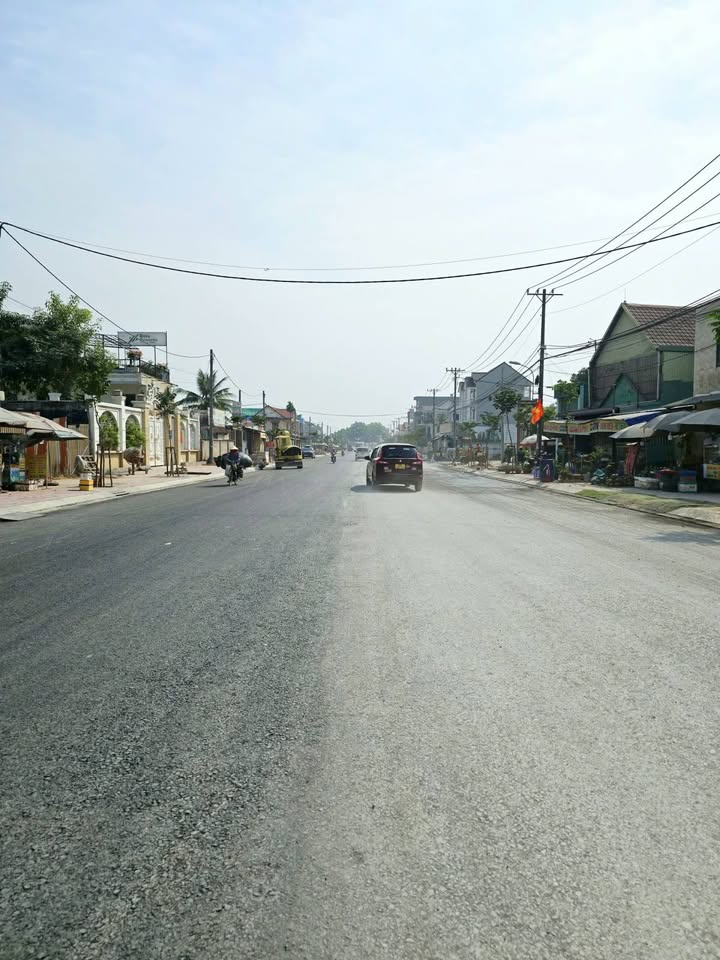 Nhà Phố Mặt Tiền Đường 6, Q9 | 94m² | Kinh doanh sầm uất