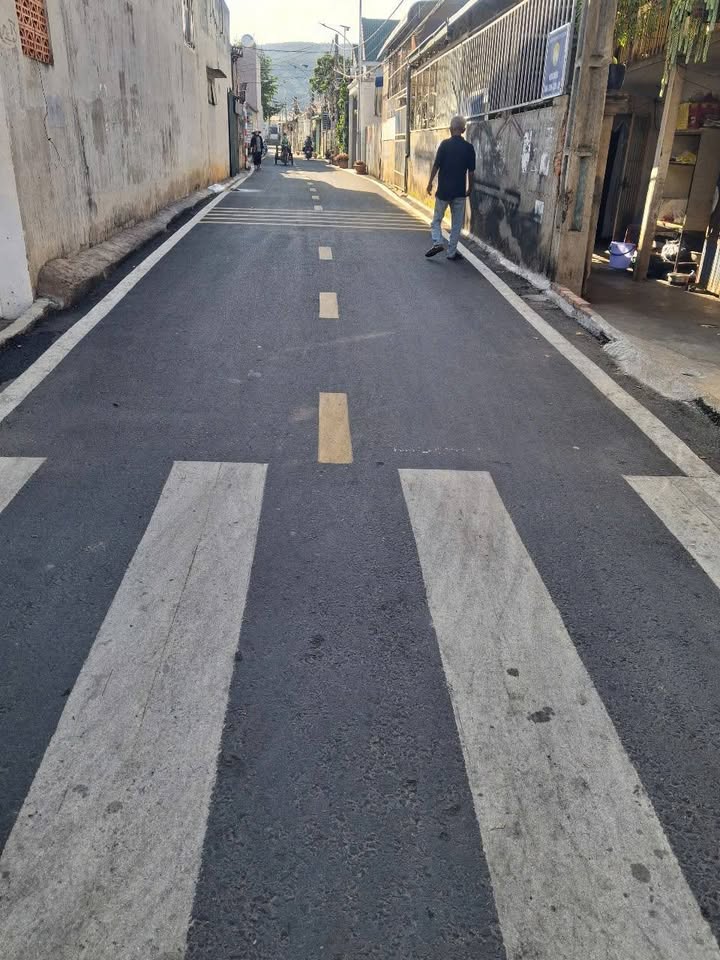 Nhà phố Liên Nghĩa 100m² 3 tỷ - Mặt tiền kinh doanh