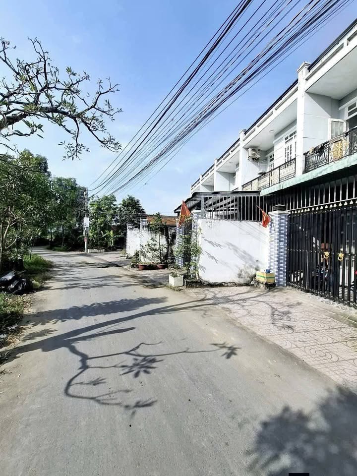 Nhà Mặt Tiền Long Trạch, Cần Đước - 108m² Sổ Hồng Sẵn Sàng