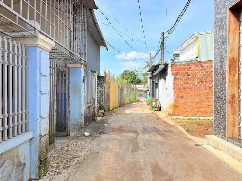 Bán Đất 120m² Phường Yên Đỗ, Pleiku - Hẻm Ô Tô 5m, Giá 8xx Triệu