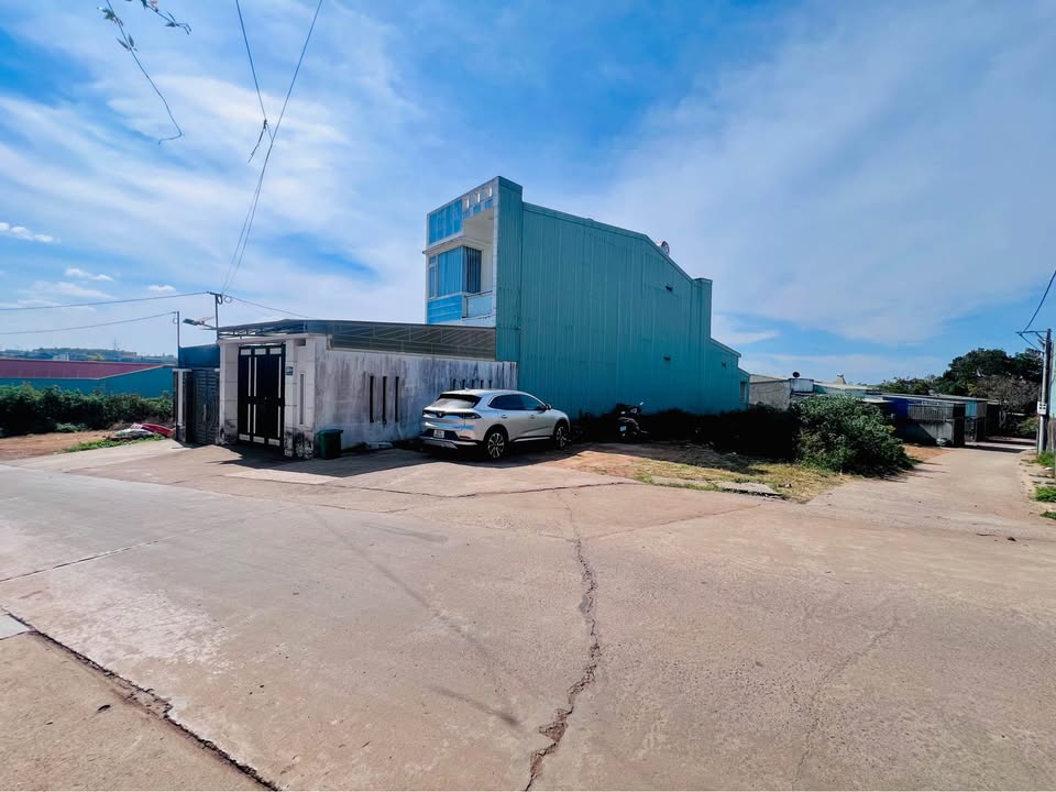 Đất Vàng Pleiku 125m² - Lô Góc 2 Mặt Tiền, Hướng Đông Nam, Giá 1 Tỷ