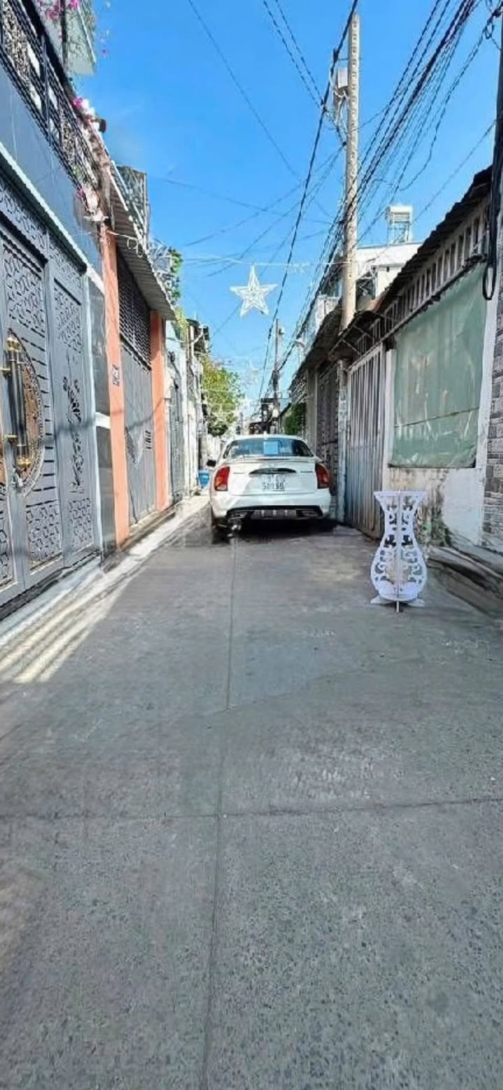 Nhà 2 Tầng Bà Điểm Hóc Môn 54m² - Sổ Hồng Riêng, Giá 3.5 Tỷ