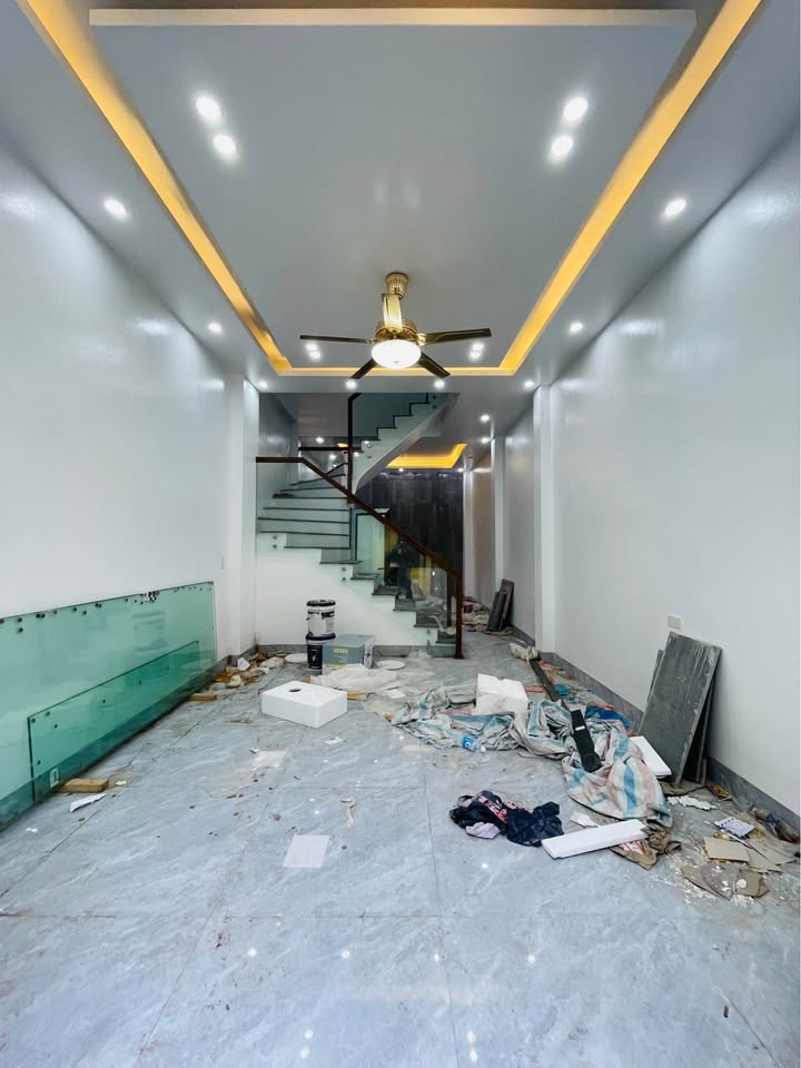 Nhà 3 Tầng TP Thái Bình 43.6m² - Sẵn sàng ở ngay, giá chỉ 2.x tỷ!