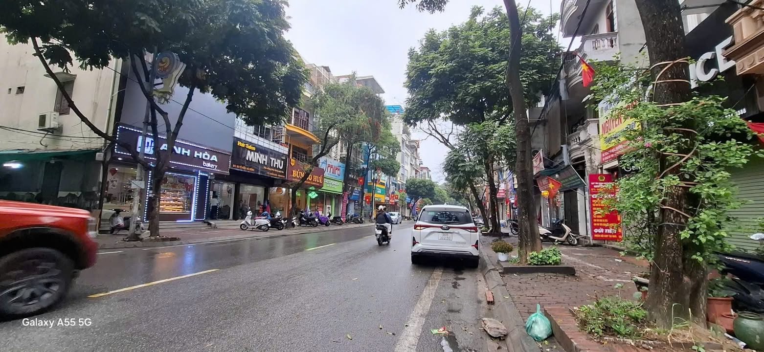 Nhà Phố Bà Triệu Hà Đông 51m² - Mặt tiền kinh doanh, ô tô tránh!