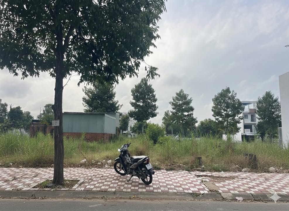 Bán Nền KDC Hồng Loan 5C Cần Thơ 90m² - Đối Diện Chung Cư, Giá 2.95 Tỷ