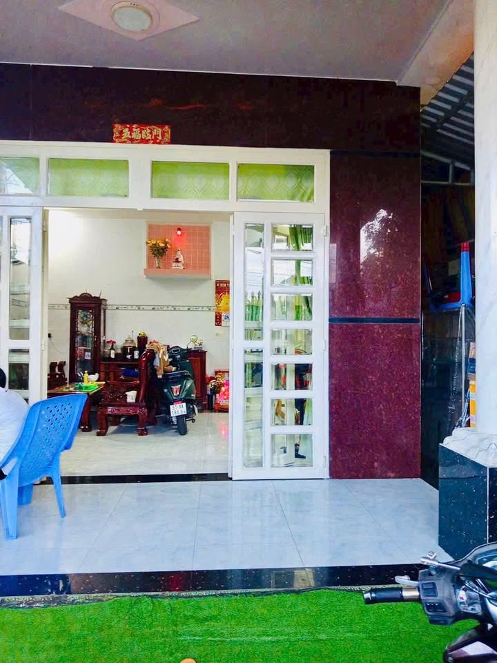 Nhà cấp 4 Tân An Thủ Dầu Một 120m² giá 2.4 tỷ - Sẵn sàng ở ngay!