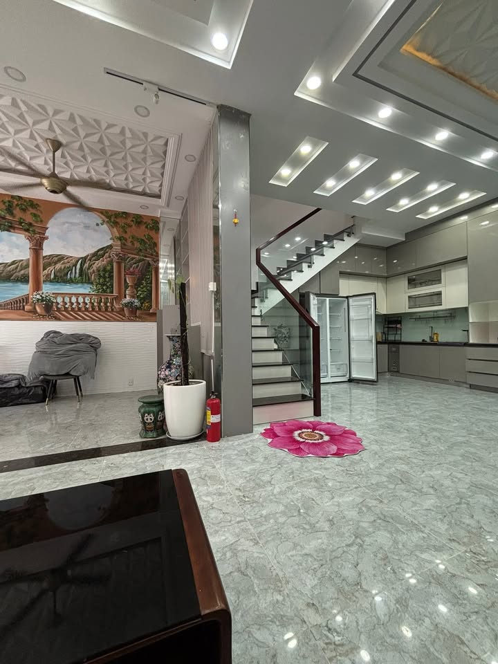 Cho Thuê Nhà Nguyên Căn Hẻm Xe Hơi Đào Tông Nguyên, Nhà Bè - 80m²