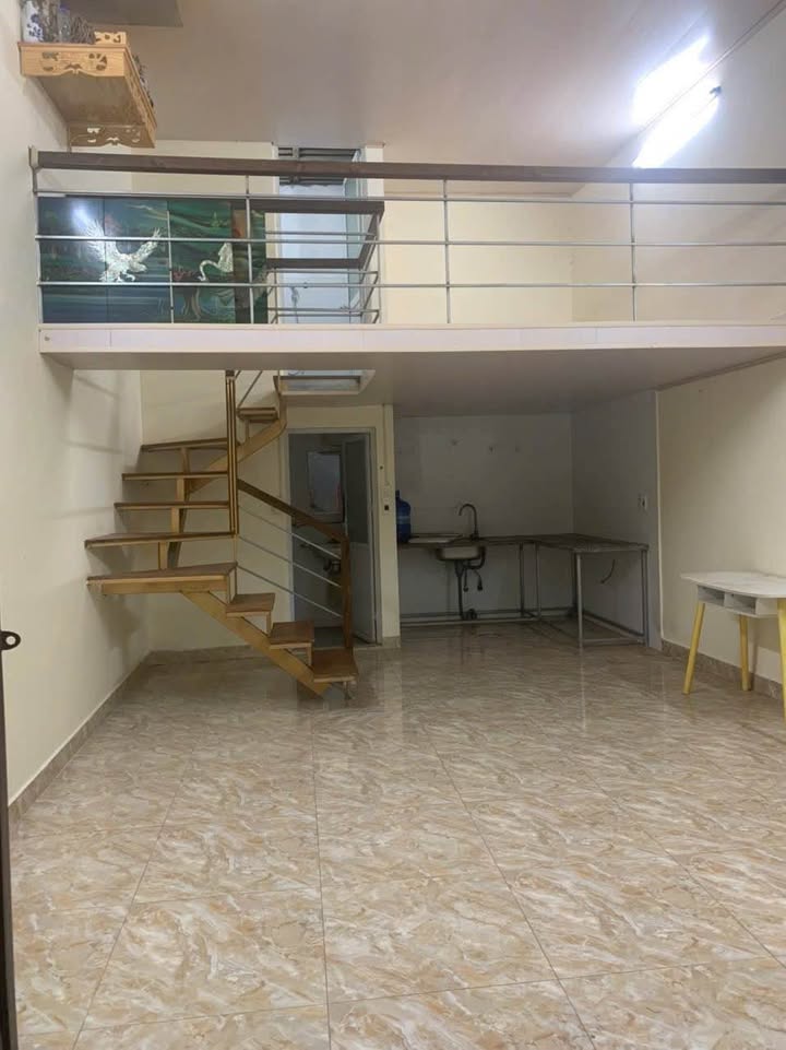 Nhà riêng Đường Lãm Hà 35m² - Sẵn sàng ở ngay, giá chỉ 2.5 triệu!