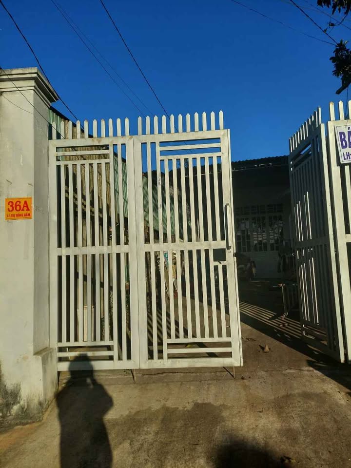 Nhà phố 36A Lê Thị Hồng Gấm Pleiku - Mặt tiền kinh doanh đắc địa