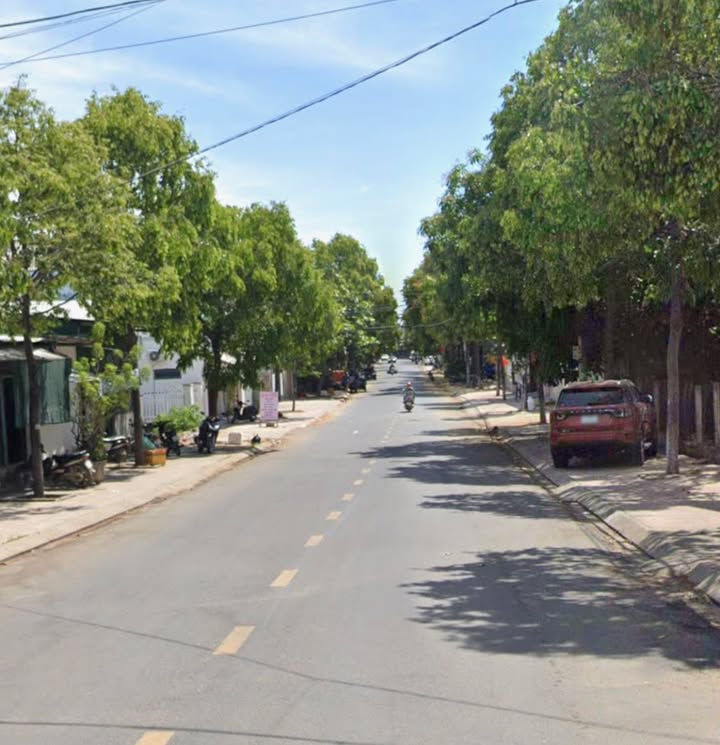 Nhà phố Nguyễn Bỉnh Khiêm Cam Ranh 173m² 4.5 tỷ - Mặt tiền kinh doanh