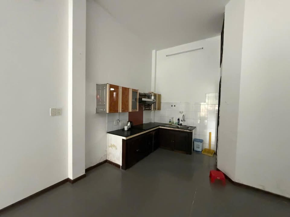 Cho thuê nhà 2 tầng Ông Ích Khiêm 3PN giá 7 triệu - Vị trí đẹp!