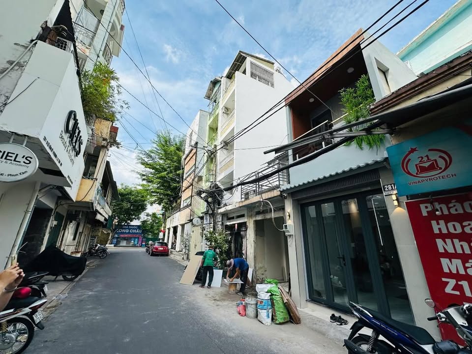 Nhà phố Bùi Thế Mỹ Tân Bình 42m² - Vị trí đắc địa kinh doanh!