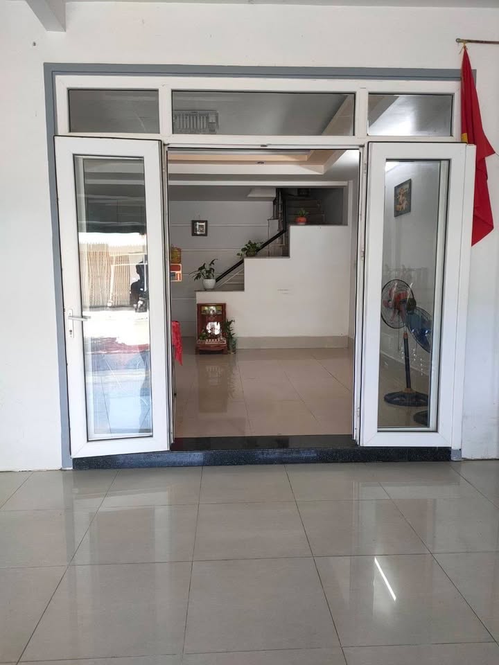 Nhà 2 Tầng Tạ Quang Bửu, Long Xuyên - 135m² Giá Tốt