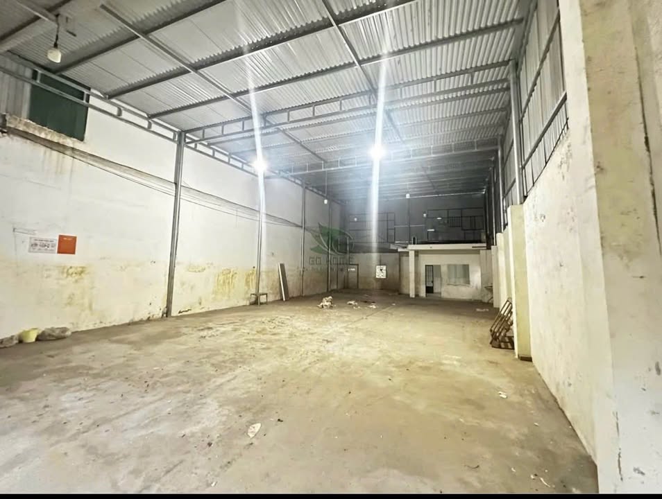 Cho thuê kho 235m² Cầu Dứa, Nha Trang - Giá 12 triệu/tháng, sẵn sàng hoạt động