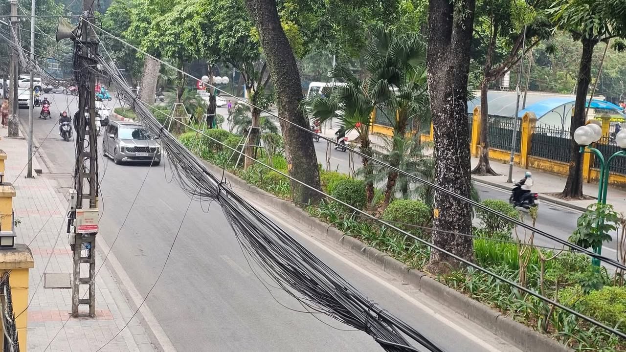 Bán Nhà VIP Ba Đình 120m² Hai Mặt Thoáng - Hai Ô Tô Tránh Nhau