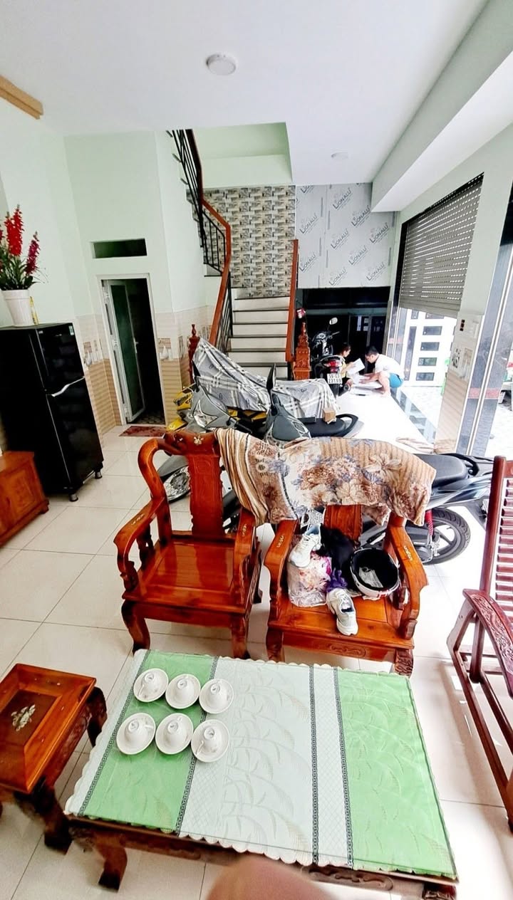 Nhà Riêng Quận 12 42m² giá 3.7 tỷ - Sẵn sàng ở ngay!