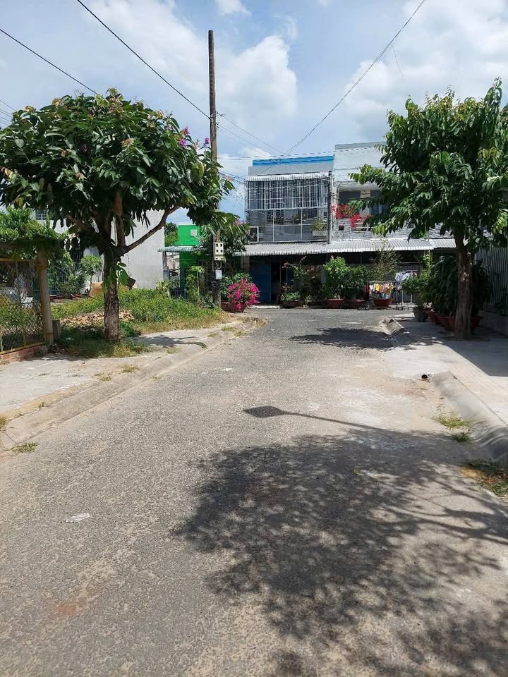 Đất nền Hiệp Hòa, Bến Tre 171m² - Sổ đỏ chính chủ, 2 mặt tiền đắc địa!