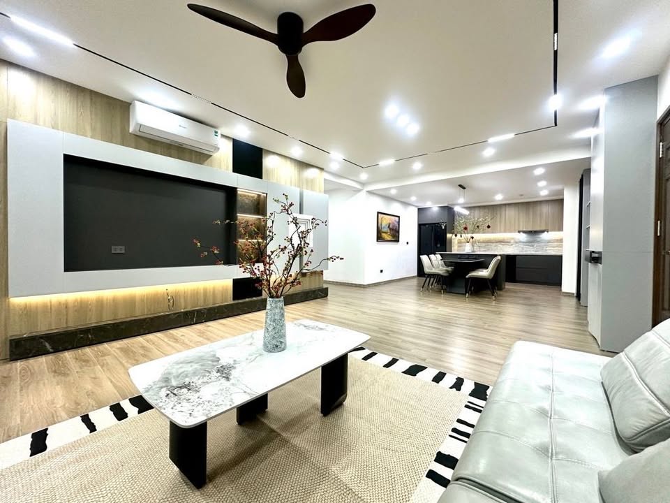 Chung cư Văn Khê Hà Đông 160m² 4PN - Giá 8.99 Tỷ - Sẵn Sàng Vào Ở