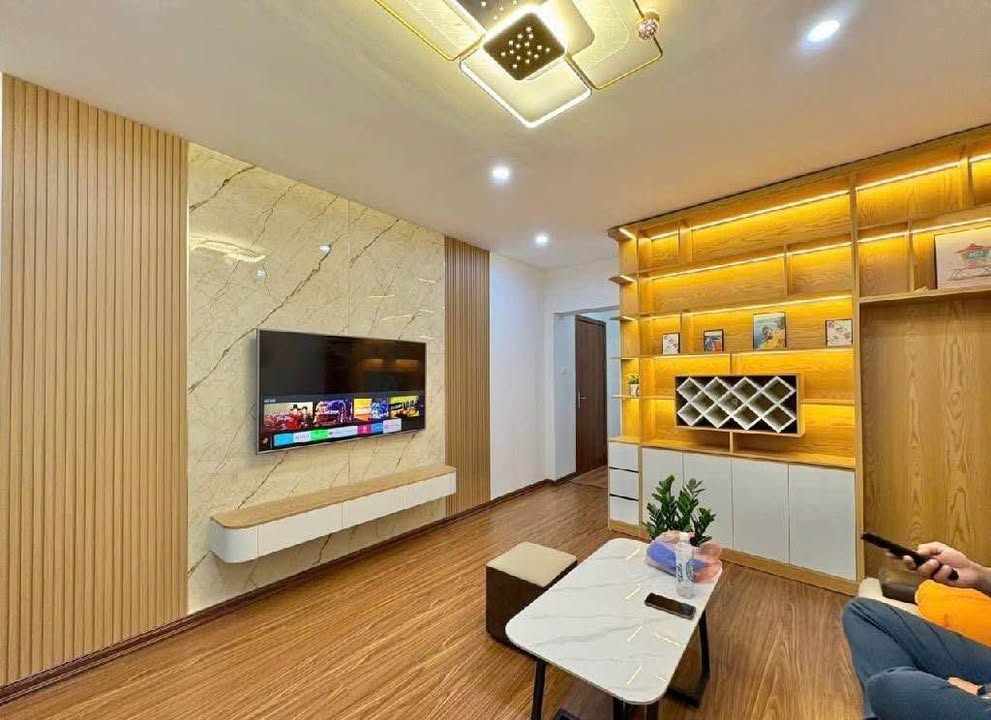 Căn hộ tập thể Phương Mai 70m² 4.3 tỷ - Căn góc bàn giao ngay!