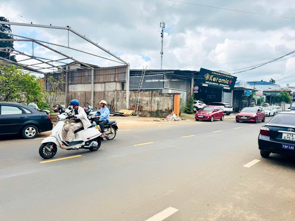 Đất nền Buôn Ma Thuột 68m² mặt tiền Hùng Vương - Đất thổ cư 100%