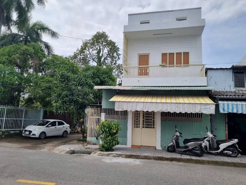 Nhà Góc 53m² Mặt Tiền Đường 8m, Phường Bình Đức, Long Xuyên - Kinh Doanh Sầm Uất