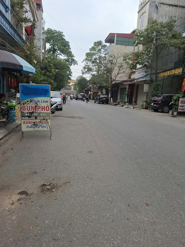 Bán nhà Phường Kinh Bắc 81m² giá 3 tỷ - Ô tô vào tận nhà!