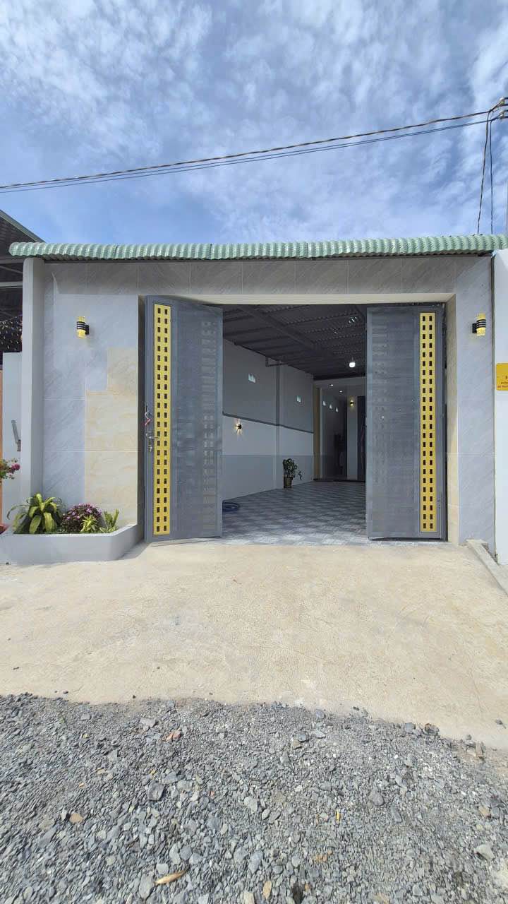 Nhà Riêng Long Hoa, Tây Ninh 190m² - Sẵn sàng ở ngay!