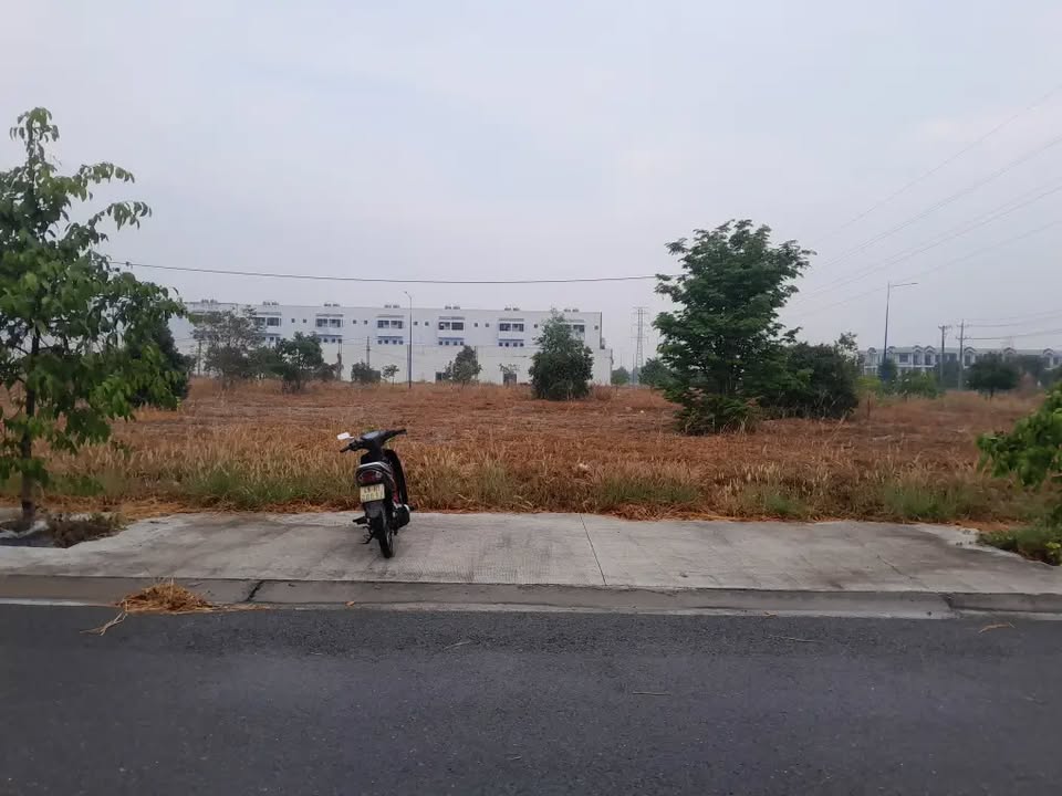 Đất Nền 300m² KCN Becamex Chơn Thành - Sổ Riêng, Giá Đầu Tư 1.9 Tỷ