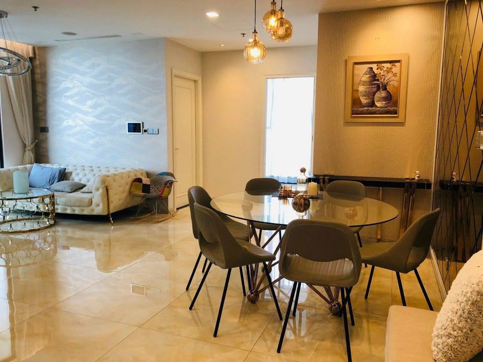 Căn hộ Vinhomes Golden River Q1 99m² 45 triệu - View đẹp